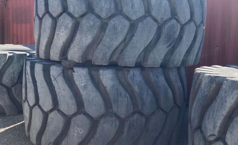 IMAGE_OTR_45/65R45_Michelin_Tyres