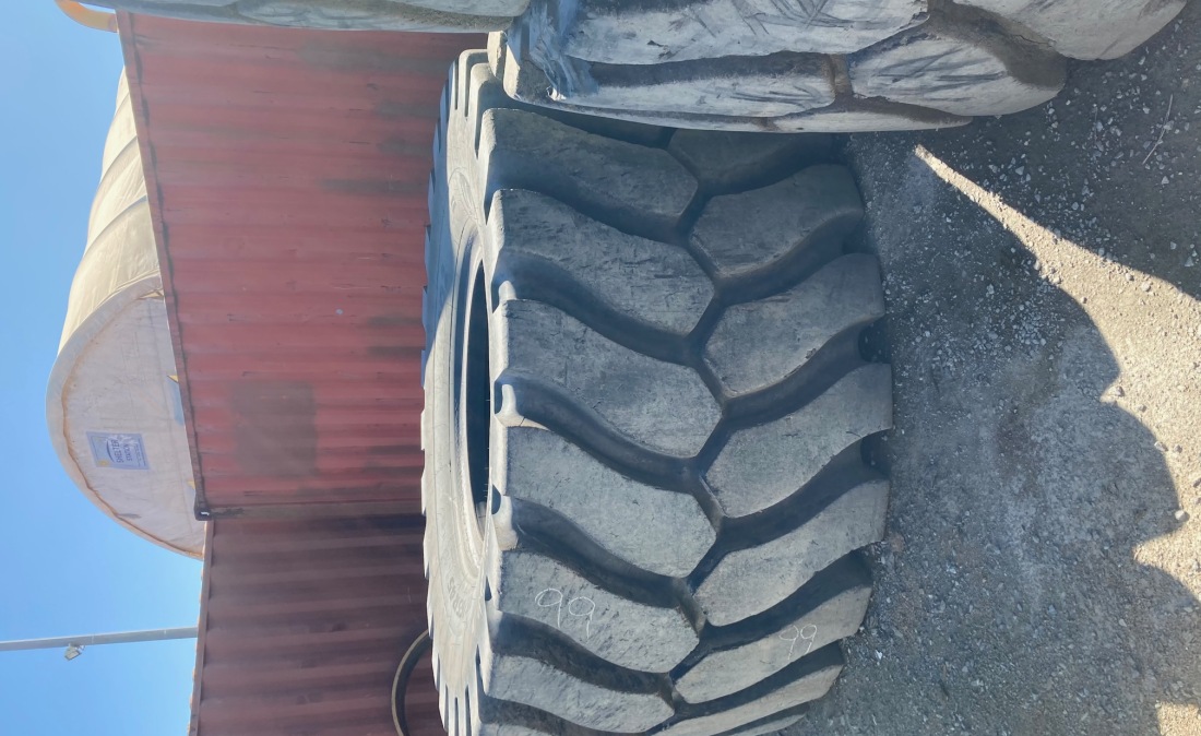 IMAGE_OTR_45/65R45_Michelin_Tyres